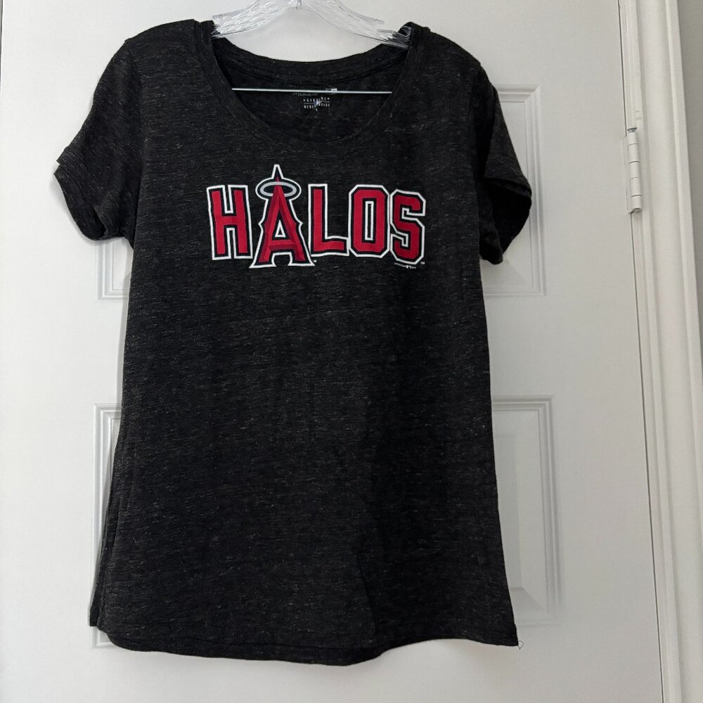 ⚾ 🌸 Women's Los Angeles Angels short-sleeved tee 🌸 ⚾